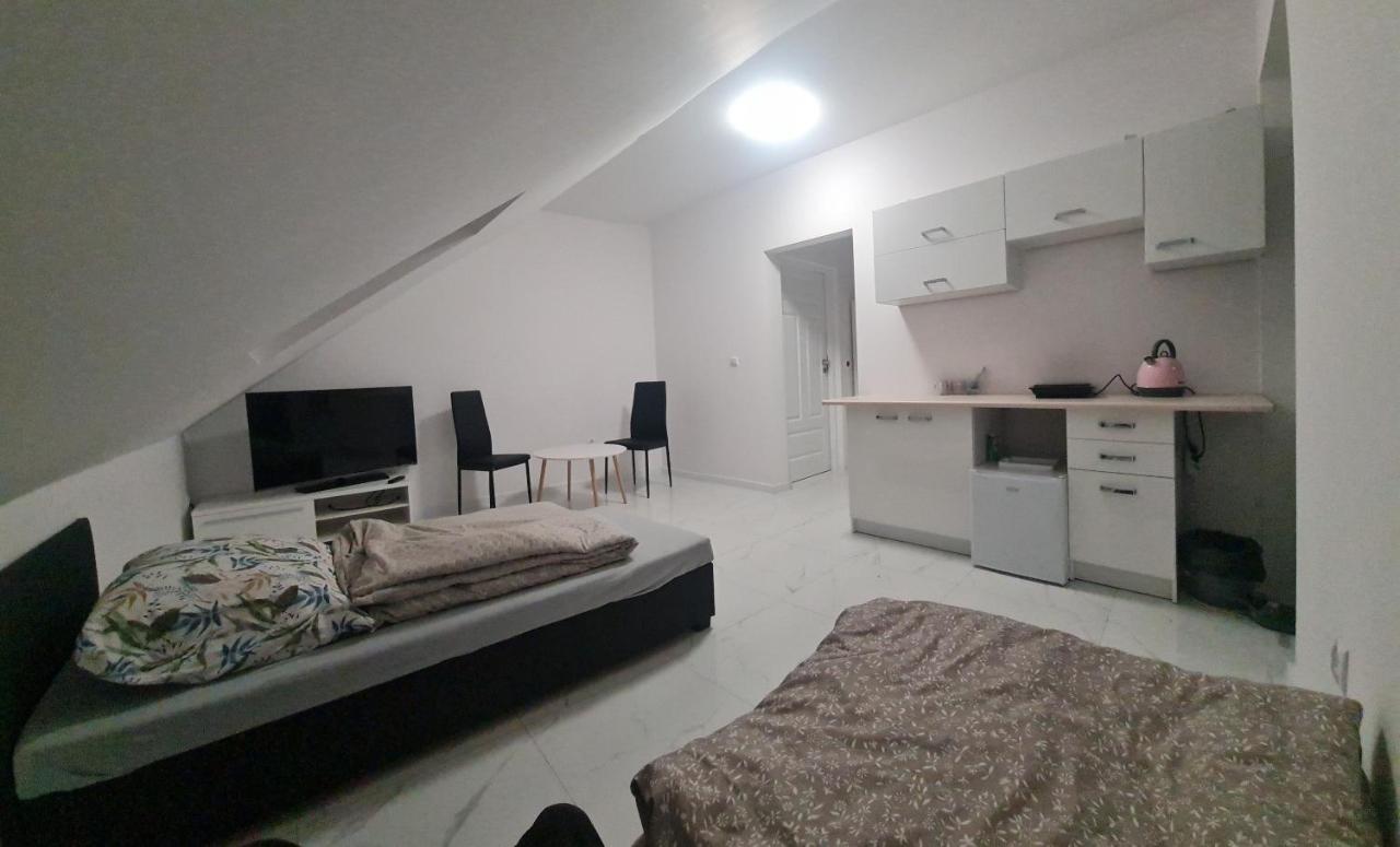 Rmf Naworol 10,,,, Wjazd Od Nr 6 Apartment Szczecin Exterior foto